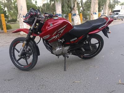 Yamaha ybr 125g