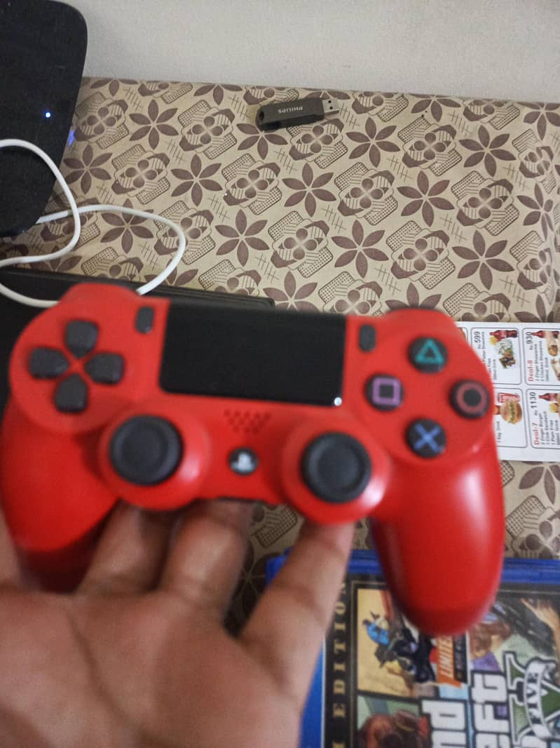 ps4 pro with games  with two controller 3