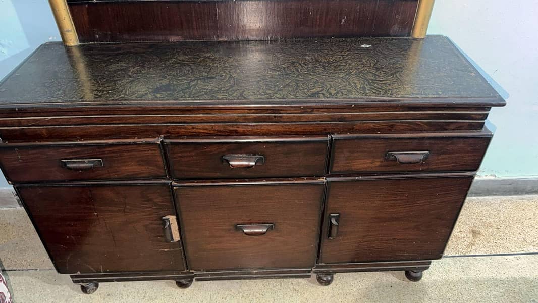 bed with dressing table used 5