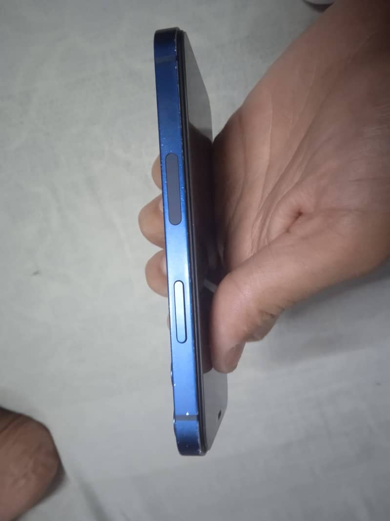 Apple iPhone 12 mini 2