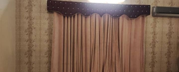 curtain with pelmet