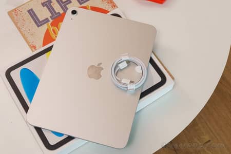 Apple Ipad 11th Generation A16 128GB Excellent Condition with Box