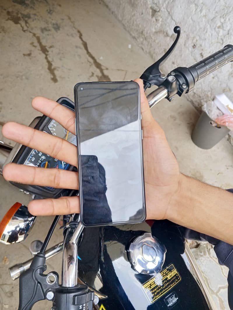 One Plus 8T 0