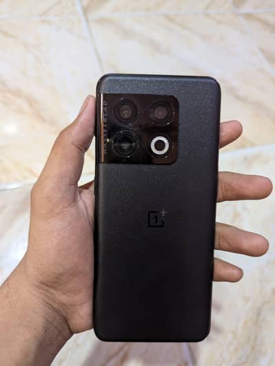One Plus 10 Pro