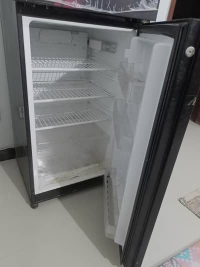 PEL Fridge Glassdoor Small Size