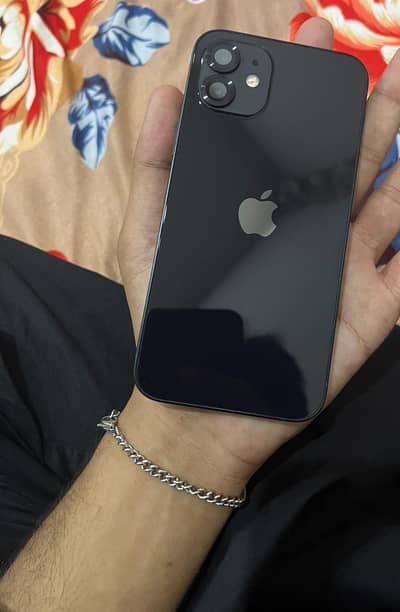 Apple iPhone 12
