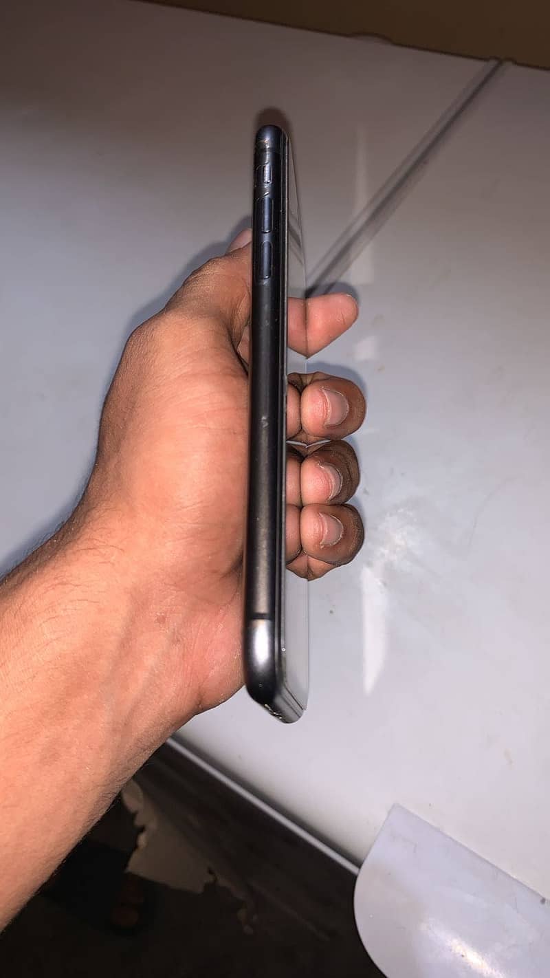 Apple iPhone 11 2