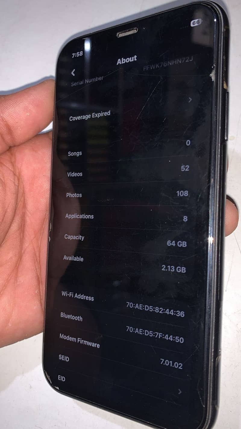 Apple iPhone 11 4