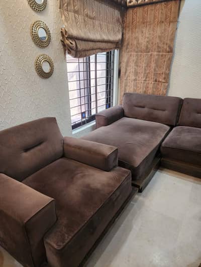 velvet with master molty foam in perfect condition. just like new