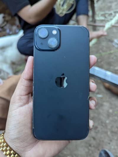 Apple iPhone 13