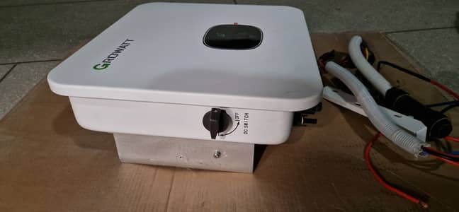 Growatt Inveter 10kw, 3-phase (still under warranty)