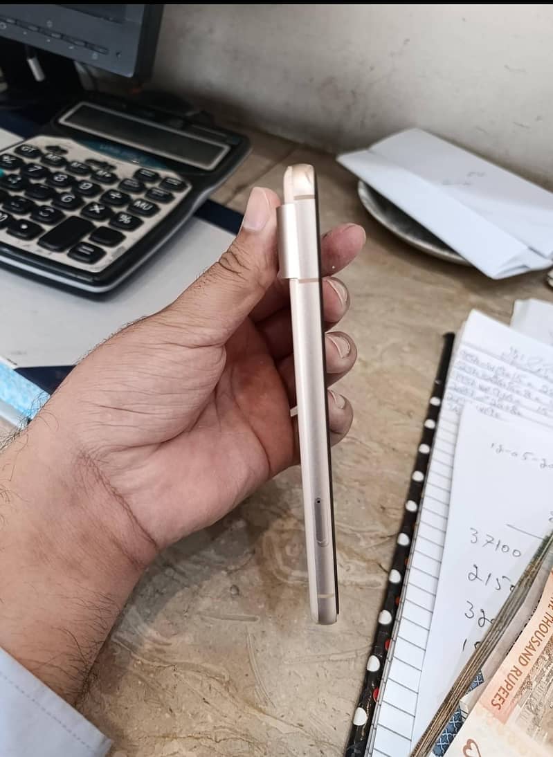 Google Pixel 8 0