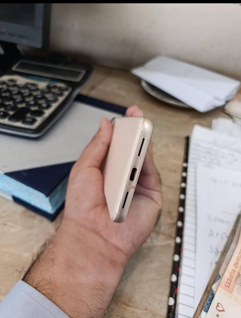 Google Pixel 8 1
