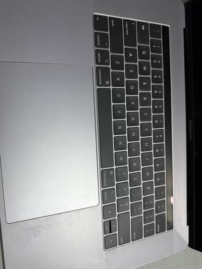 Macbook 2018 core i7