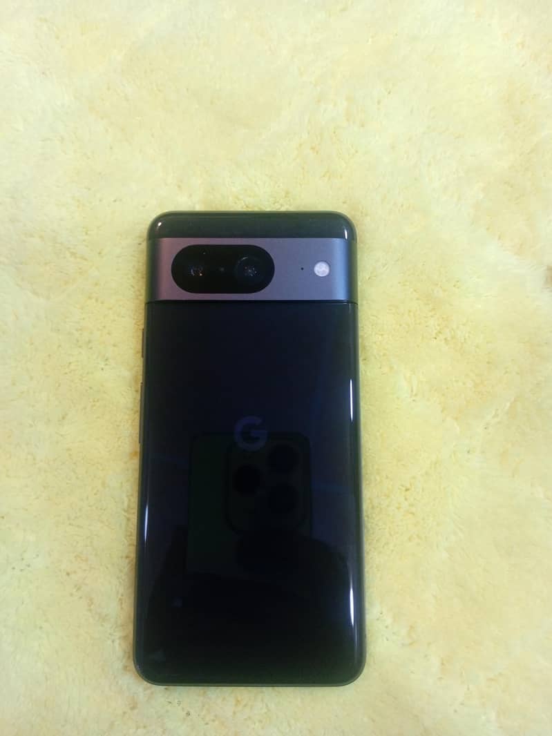 Google Pixel 8 4