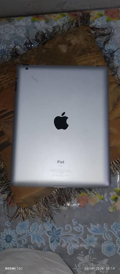 apple i pad 5 th generation with cover