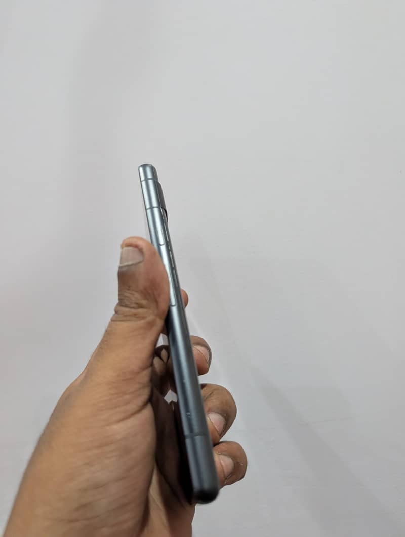 Google Pixel 7a 2