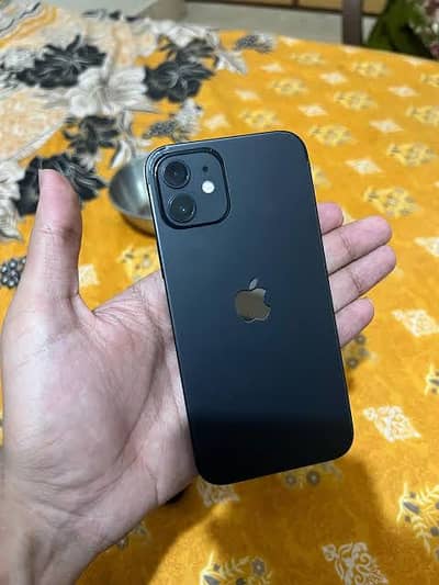 Apple iPhone 12