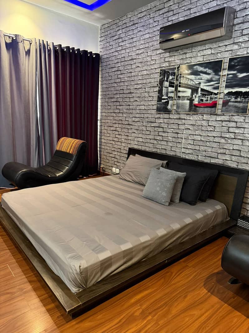Floor Bed 0