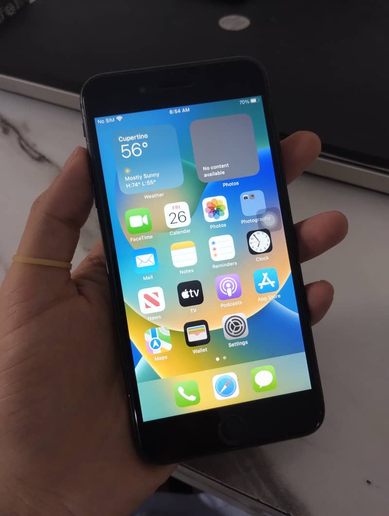 Apple iPhone 8 Plus 4