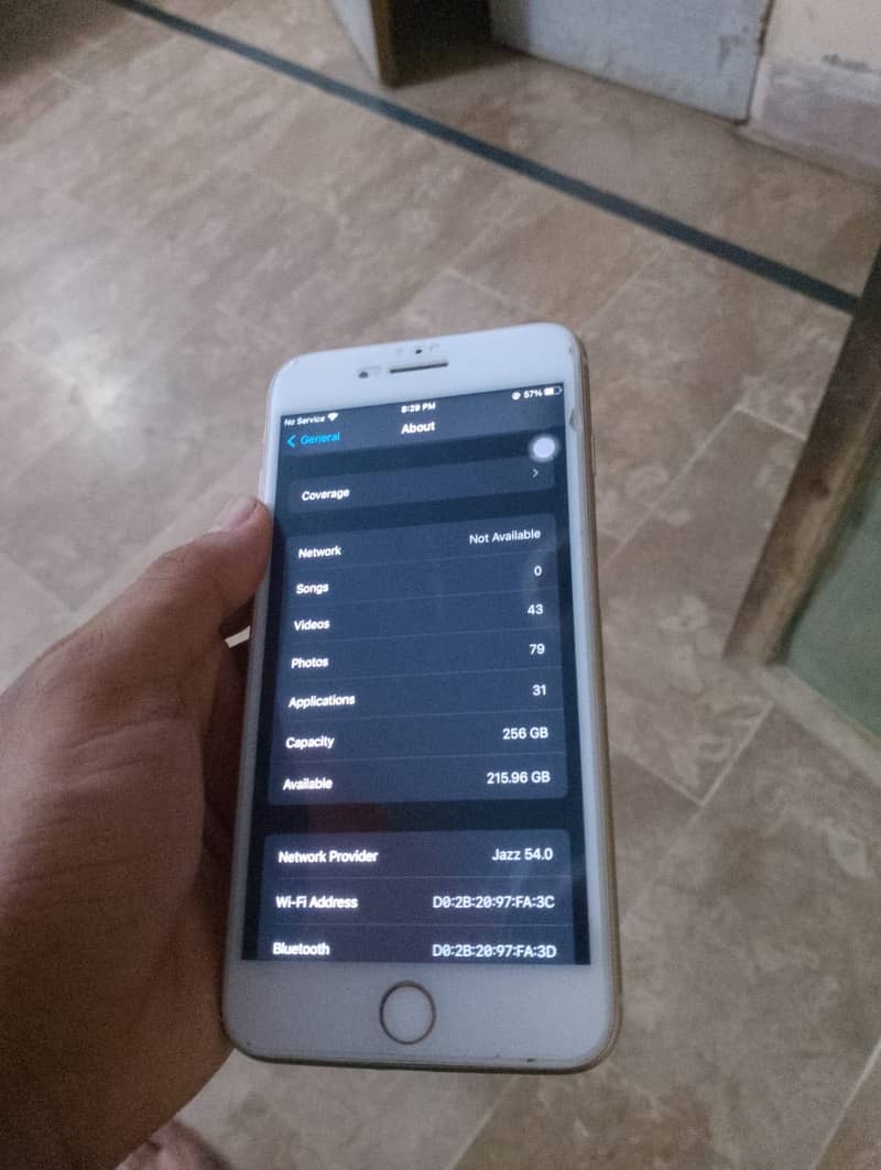 Apple iPhone 8 Plus 9
