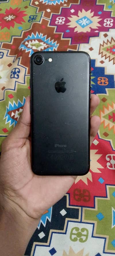 Apple iPhone 7
