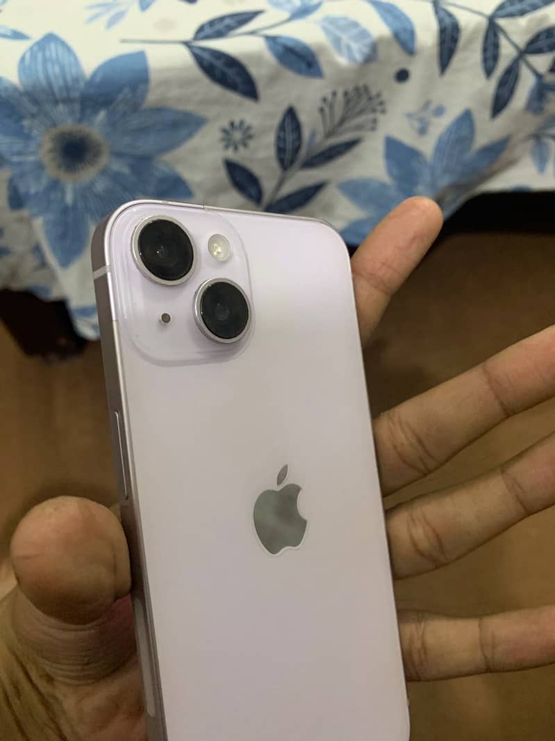 Apple iPhone 14 1