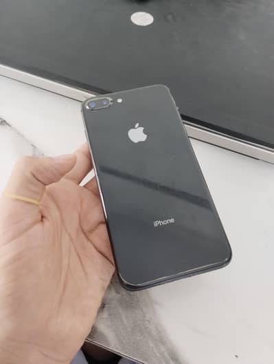 Apple iPhone 8 Plus