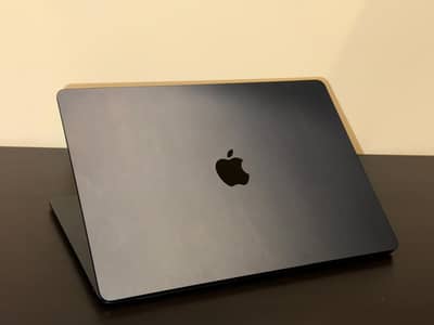 MacBook Air 15 inch M4 2025 16GB/256GB Midnight - 99% Battery Health