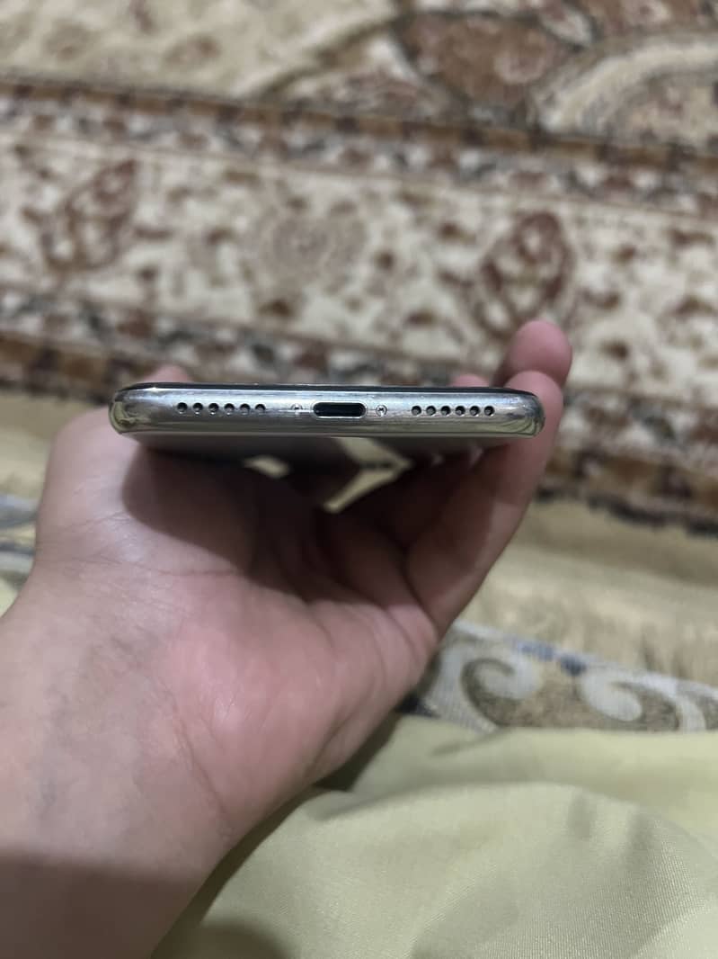 Apple iPhone X 2