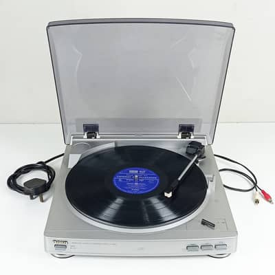 Vintage 1990s Aiwa PX-E860K Stereo Full-Automatic Turntable System