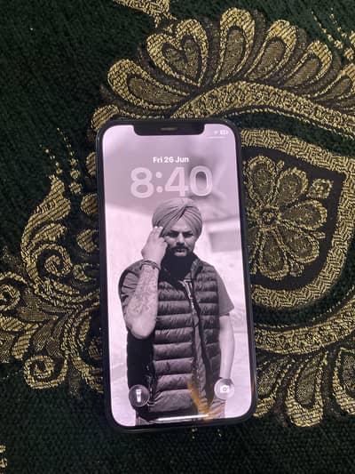 Apple iPhone 12