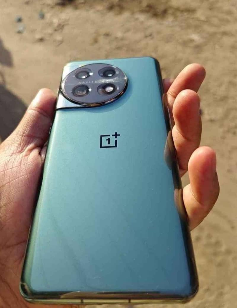 One Plus 11 1