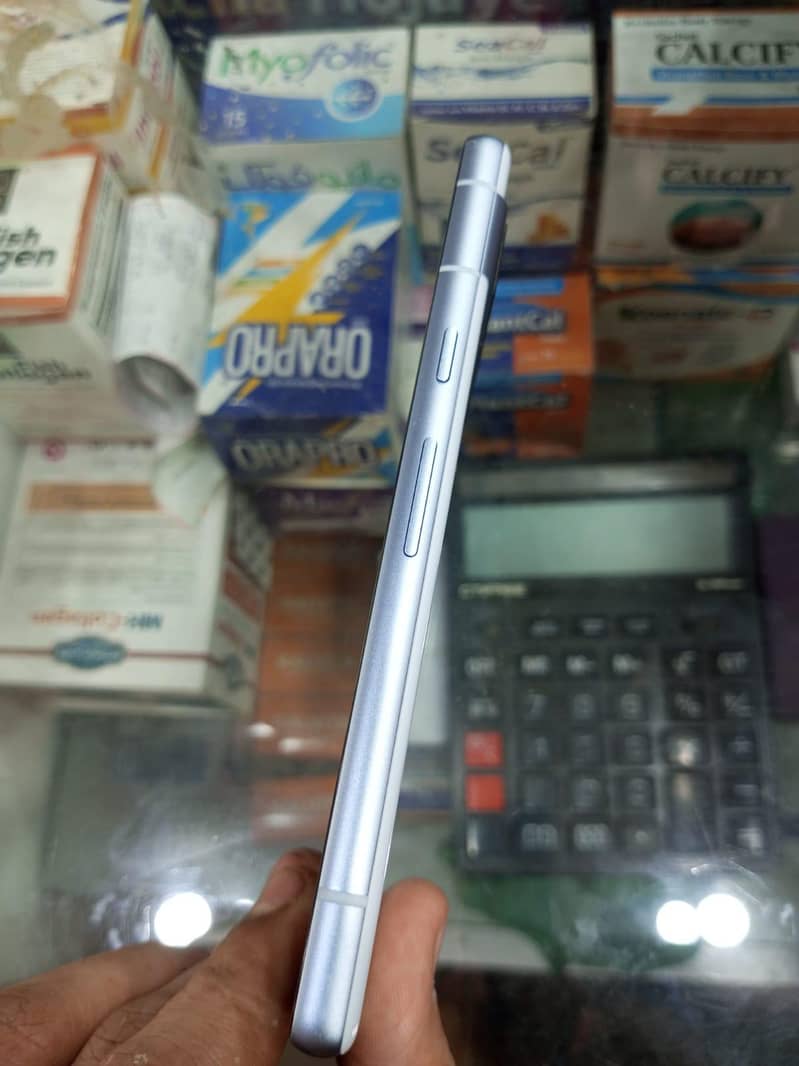 Google Pixel 7a 3