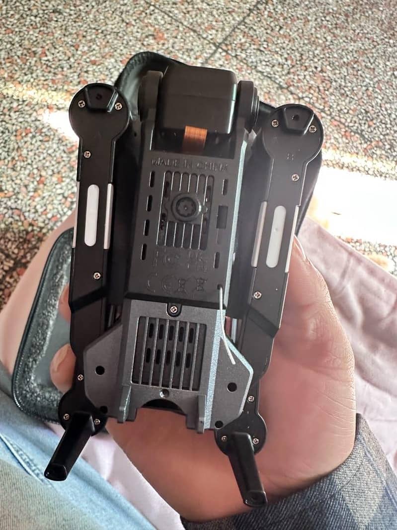 8k quad camera remote controller with screen 30,000 meter range 6