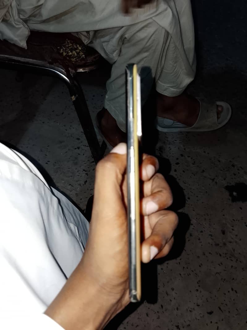 Infinix Note 40 Pro 4