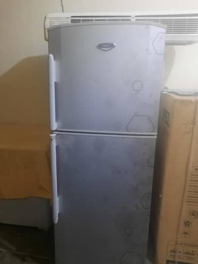 haier refrigerator for sale  no  repiar 10/8 condition full size