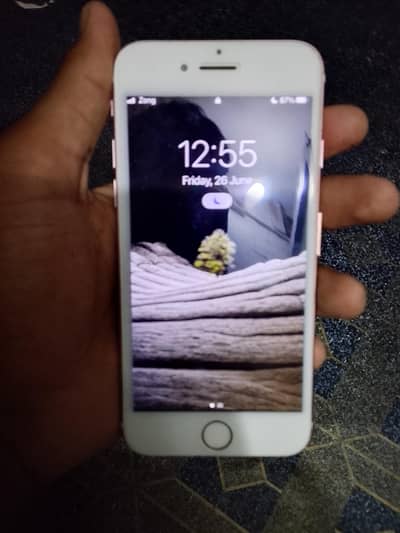 Apple iPhone 7