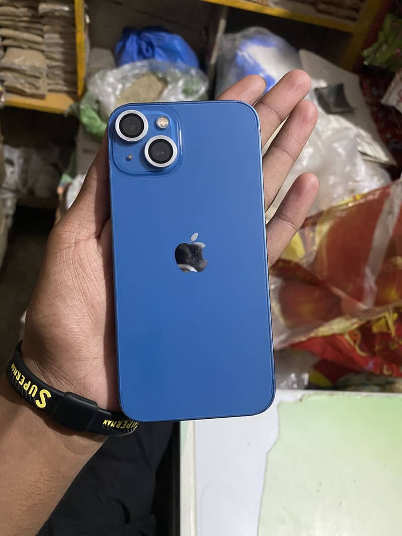 Apple iPhone 13 1