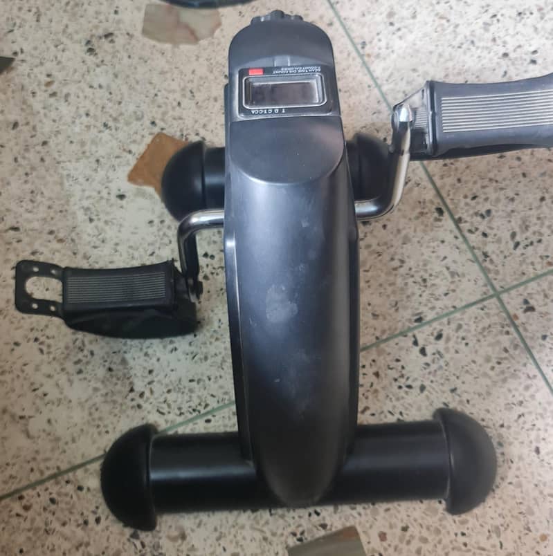 Mini exercise bike 1
