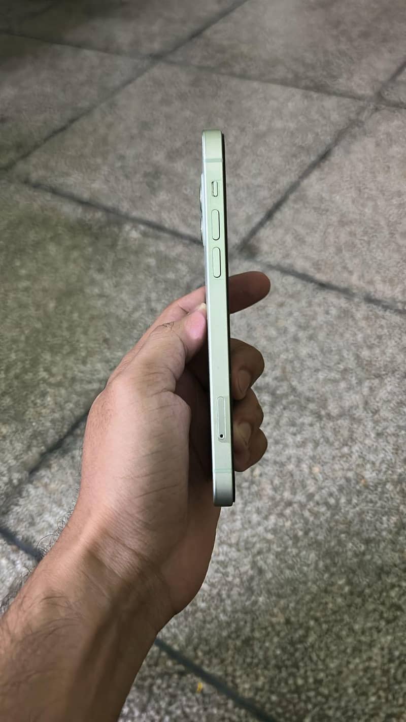 Apple iPhone 12 1