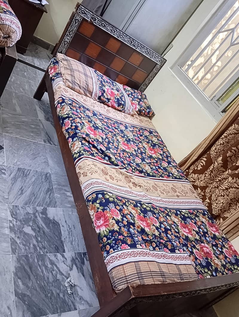 single bed 0