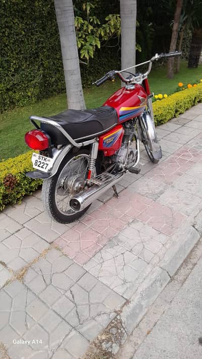 hunda 125 11 model 0.3. 4.5. 5.2. 2.9. 0.6. 8