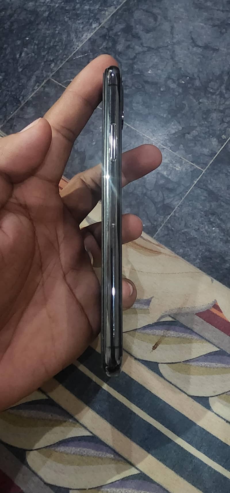 Apple iPhone X 3