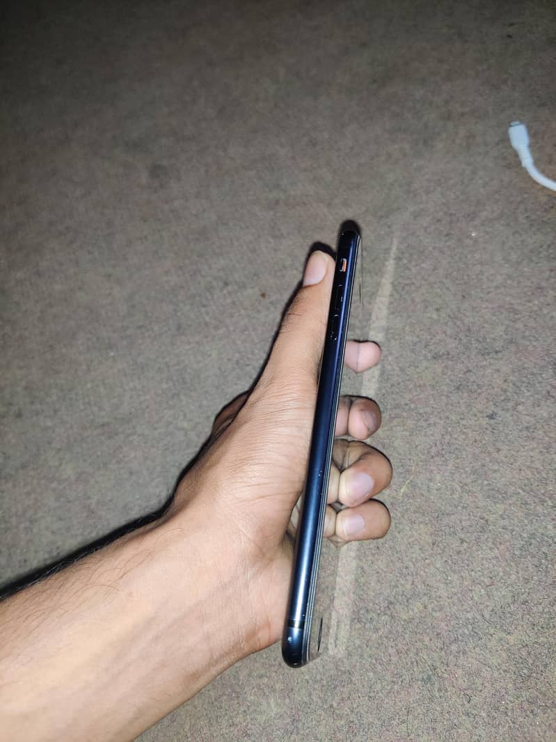 Apple iPhone 7 Plus 2