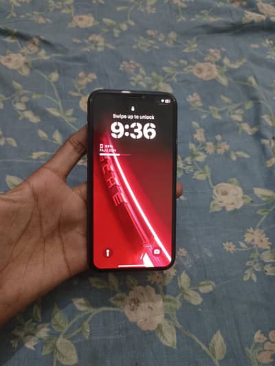 Apple iPhone XS factory unlock