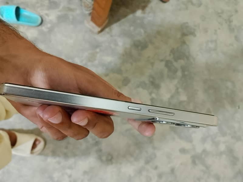Infinix Note 40 1