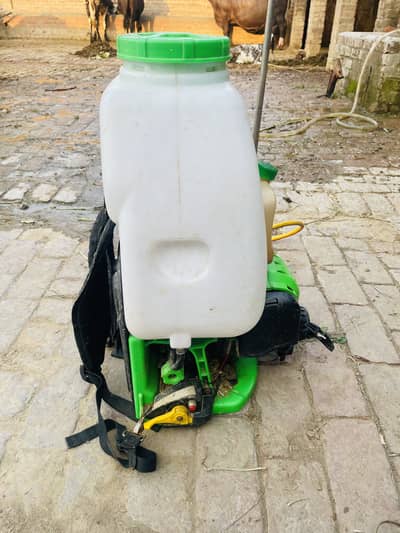Spray machine