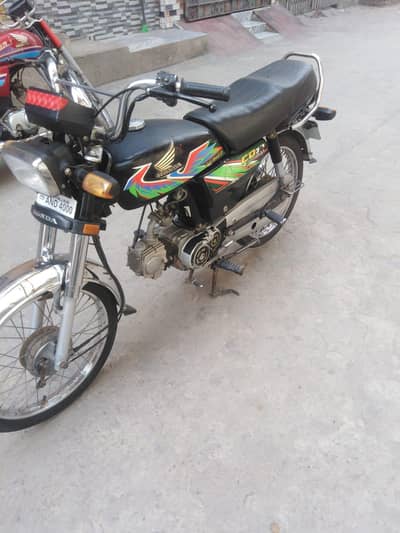 Honda 70 lush bik