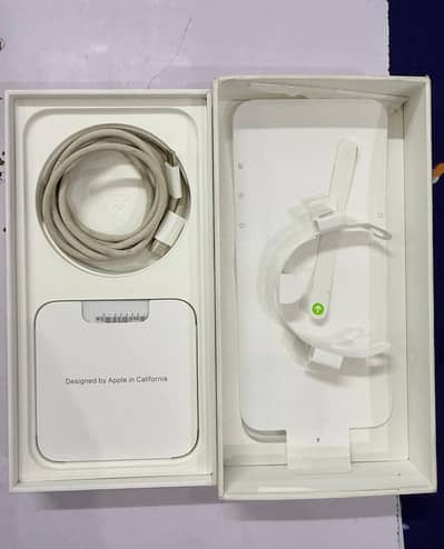 Apple iPhone 15 Pro Max Condition 10/10